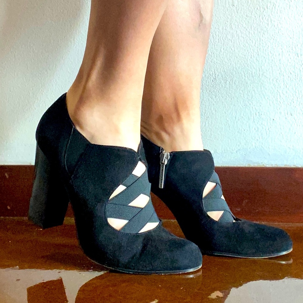 Donald J Pliner ballet inspired heels